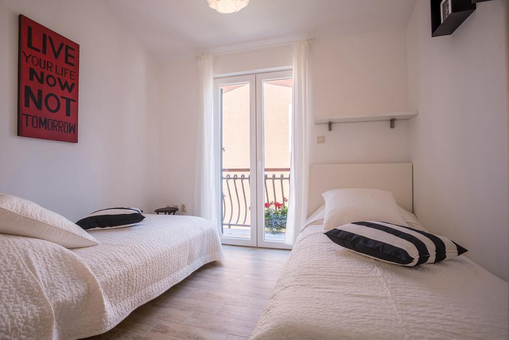 Apartments Oleandar Рогозница Номер фото