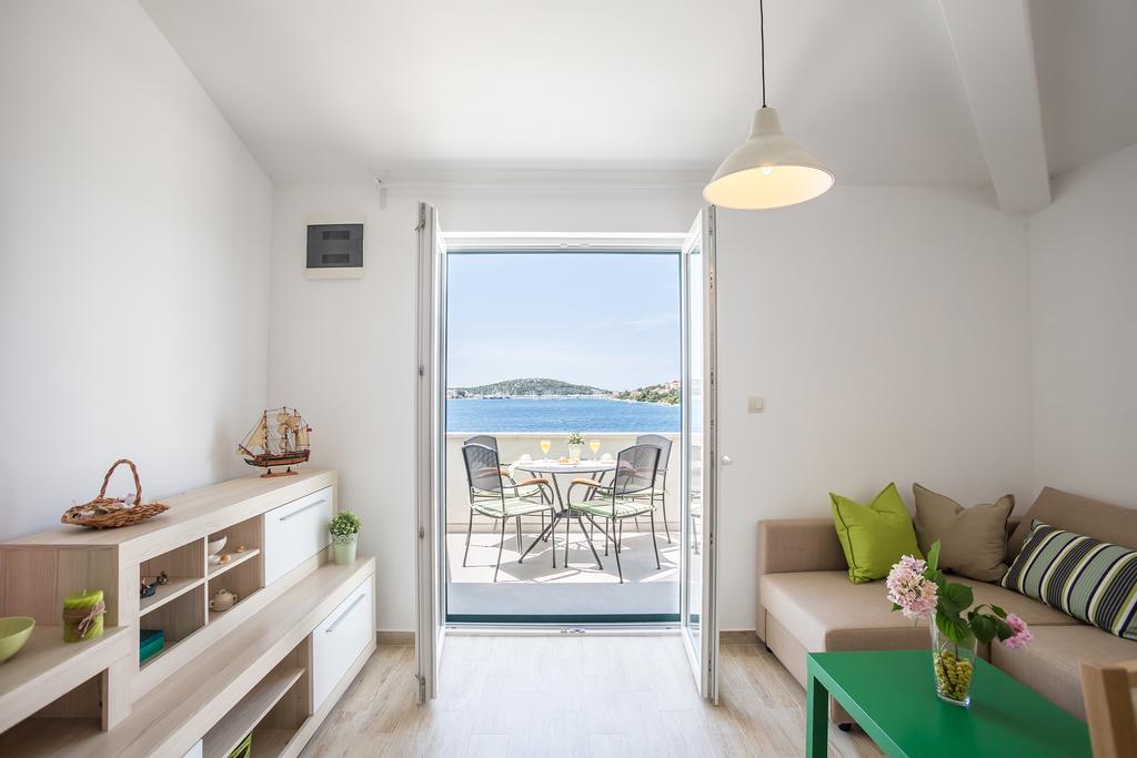 Apartments Oleandar Рогозница Номер фото