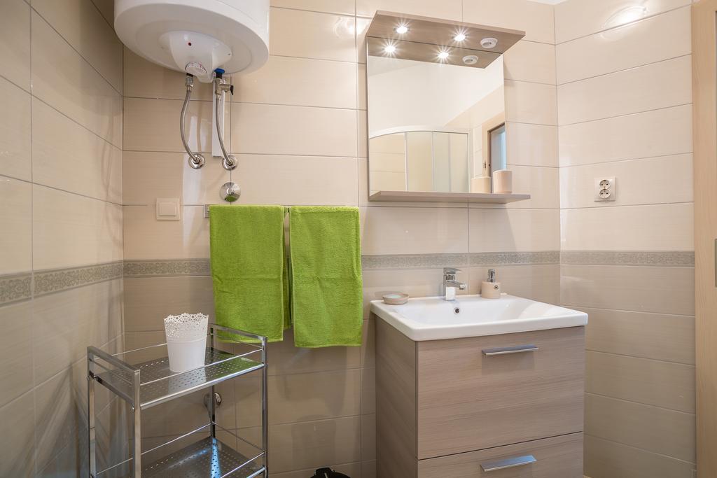Apartments Oleandar Рогозница Номер фото