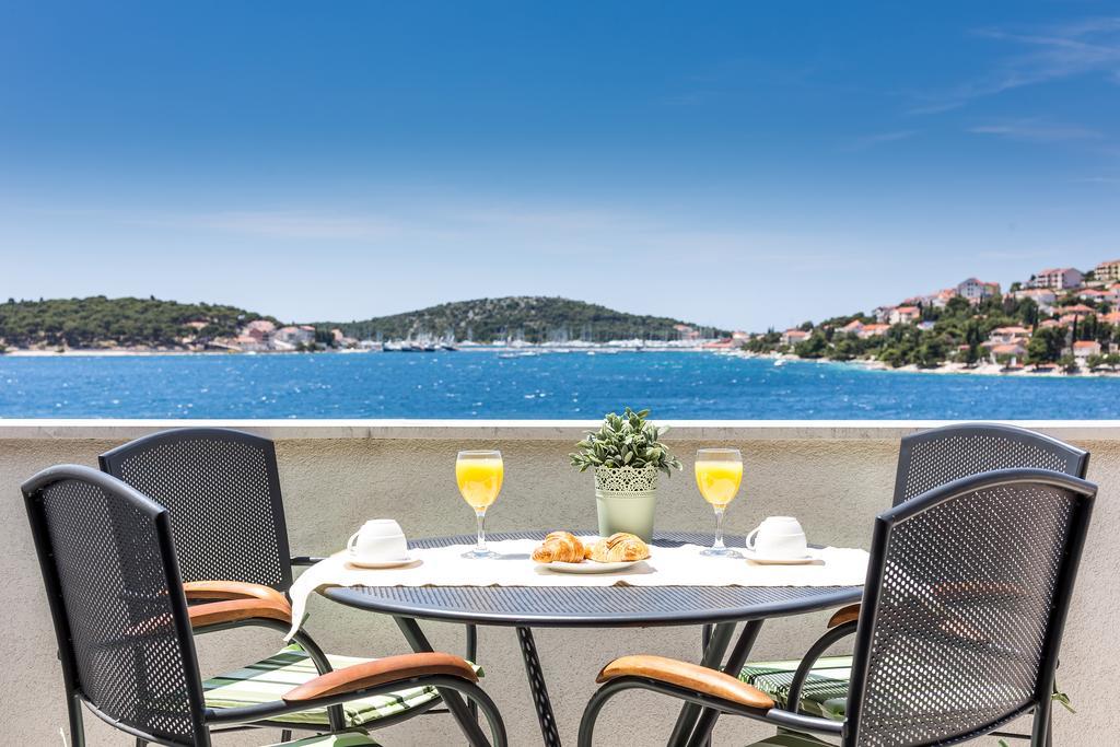 Apartments Oleandar Рогозница Номер фото