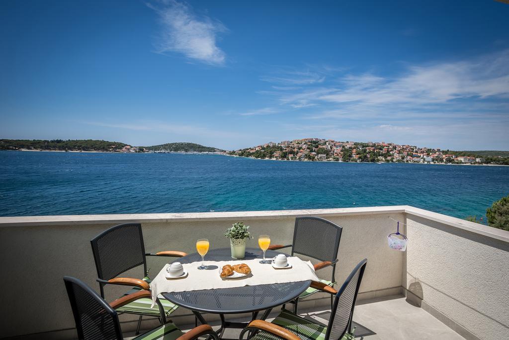 Apartments Oleandar Рогозница Номер фото